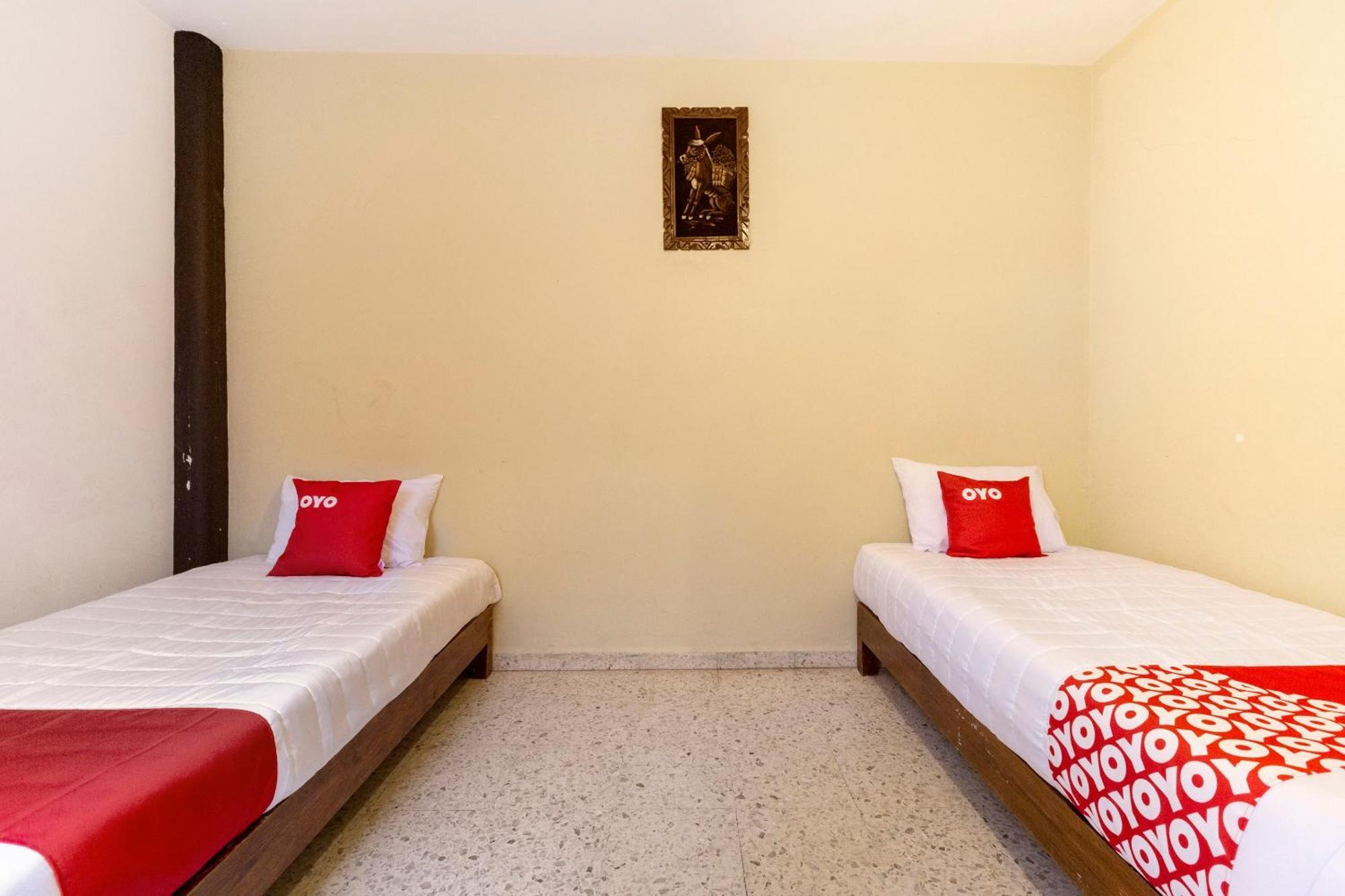 Oyo Hotel Emperador, Oaxaca Ngoại thất bức ảnh