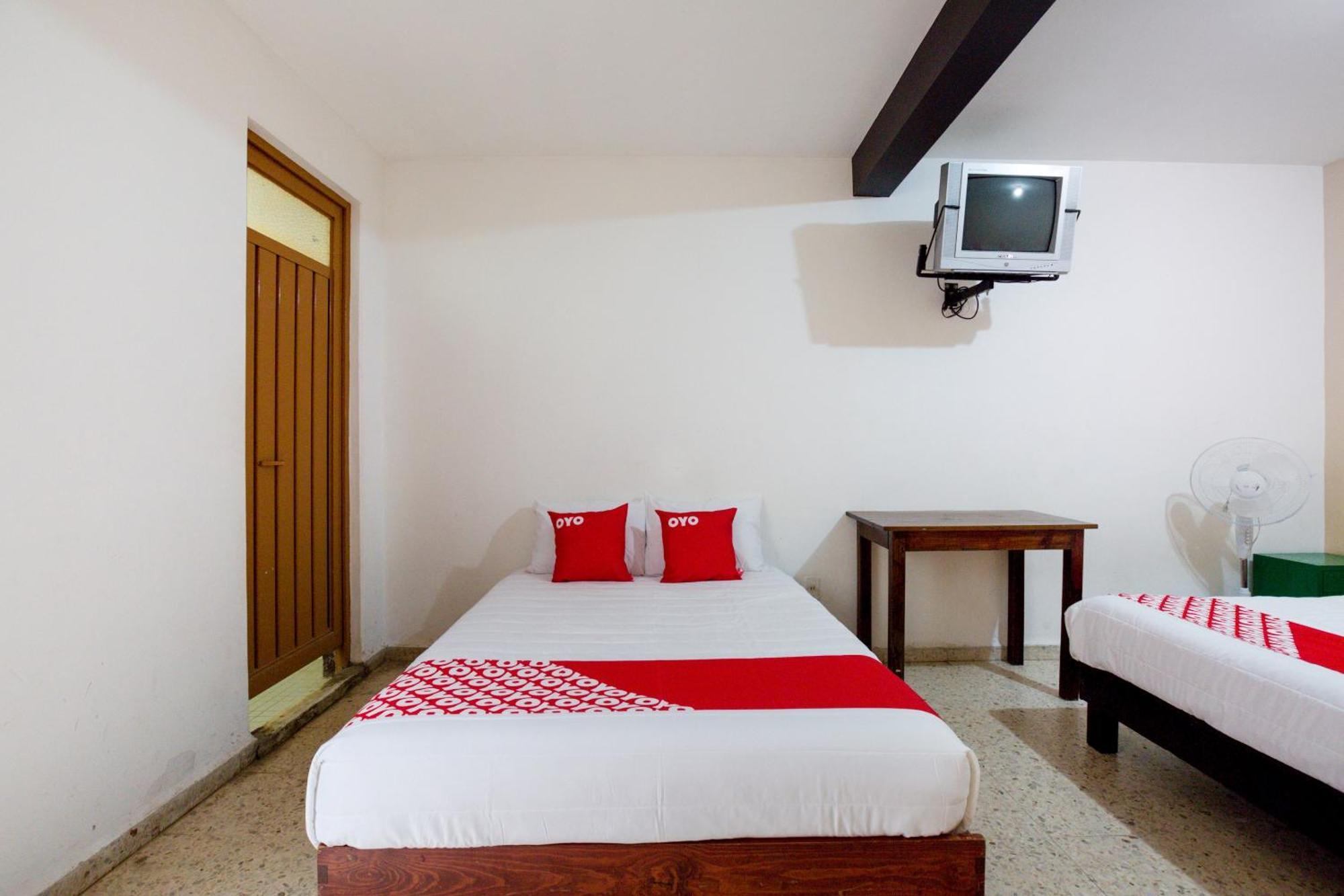 Oyo Hotel Emperador, Oaxaca Ngoại thất bức ảnh