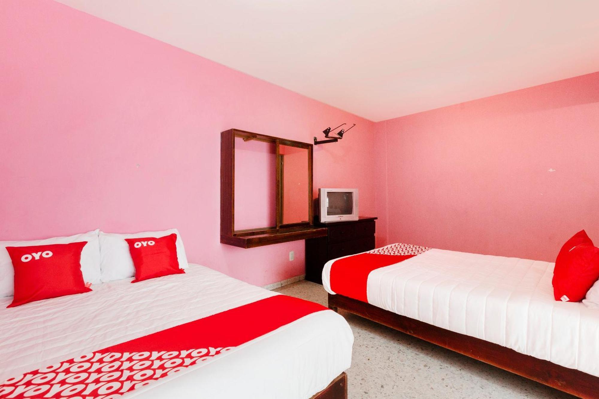 Oyo Hotel Emperador, Oaxaca Ngoại thất bức ảnh