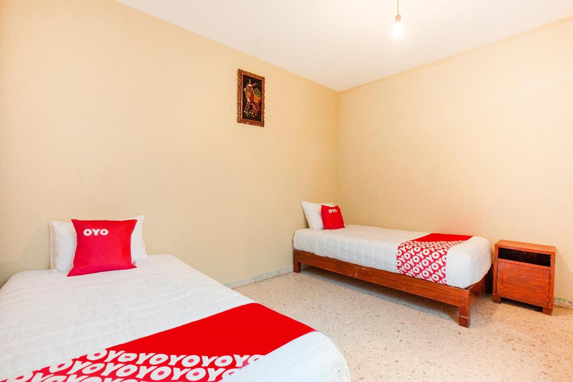 Oyo Hotel Emperador, Oaxaca Ngoại thất bức ảnh
