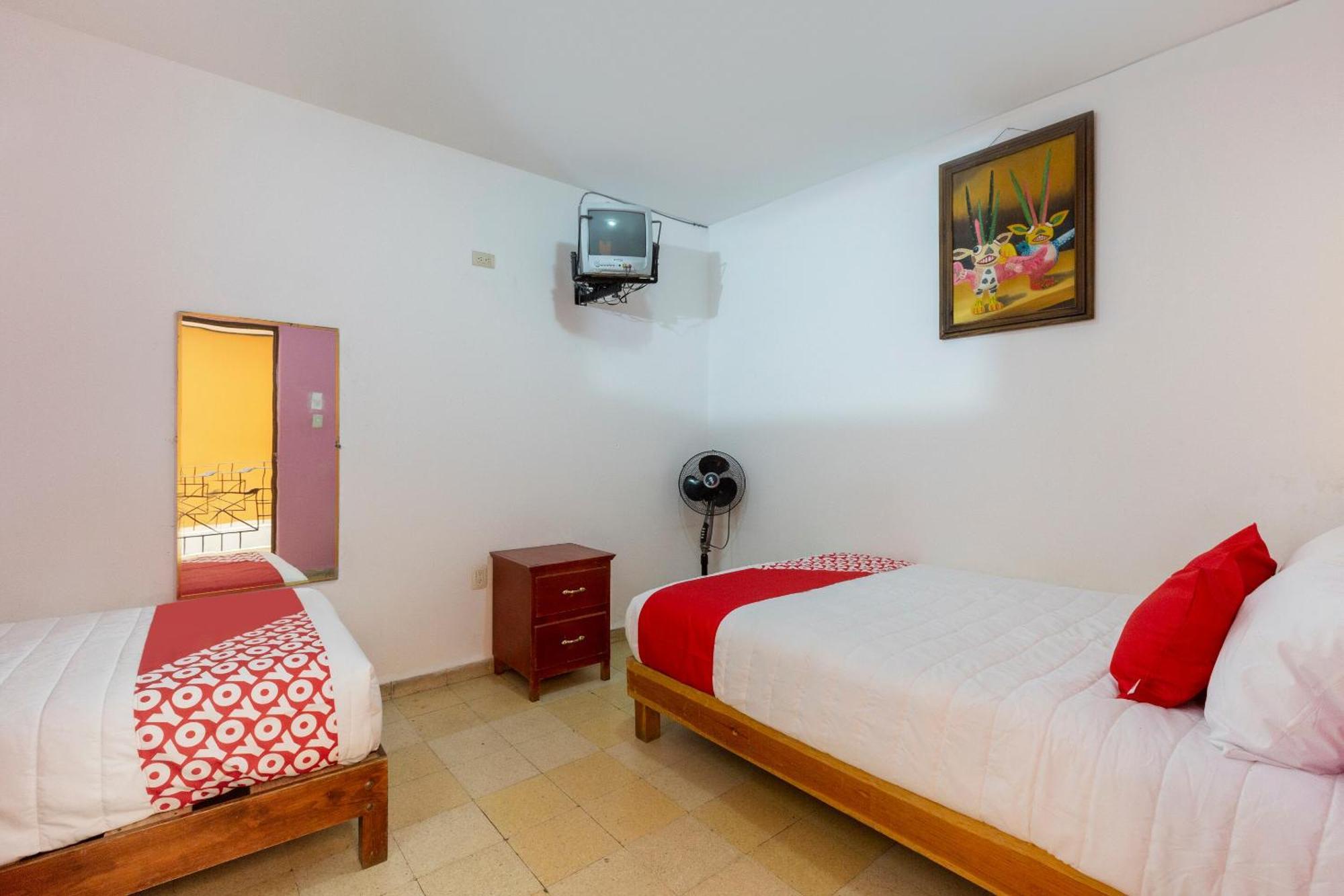 Oyo Hotel Emperador, Oaxaca Ngoại thất bức ảnh