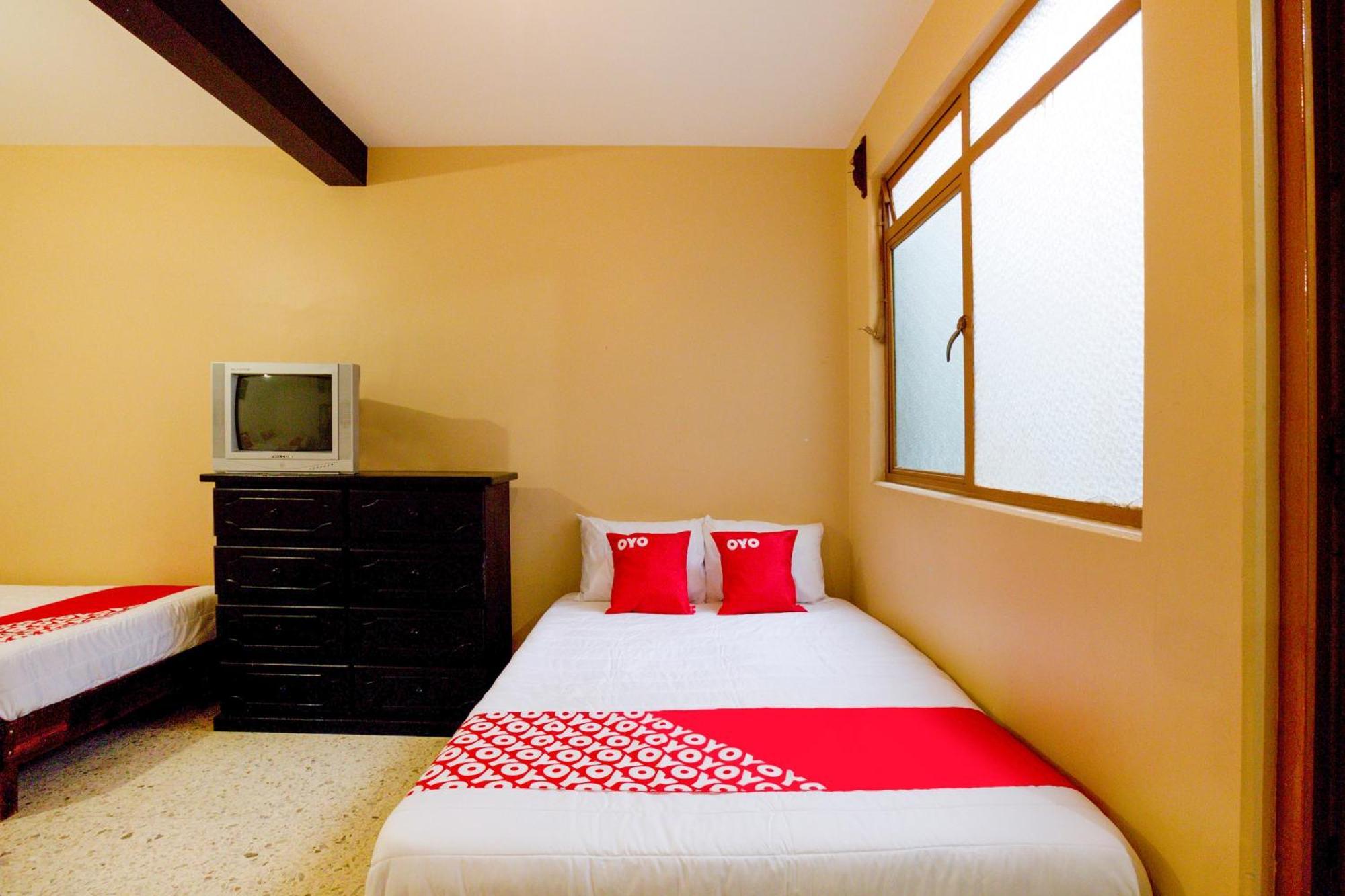 Oyo Hotel Emperador, Oaxaca Ngoại thất bức ảnh