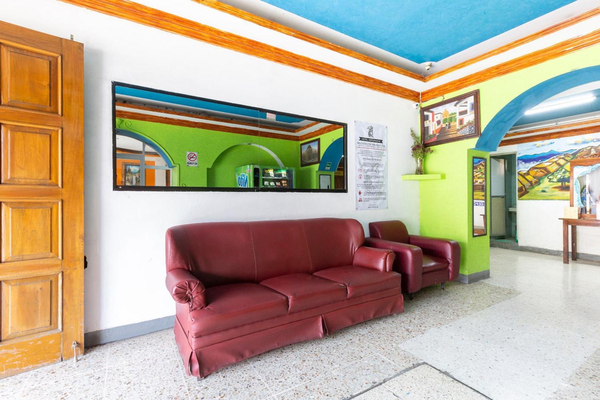 Oyo Hotel Emperador, Oaxaca Ngoại thất bức ảnh
